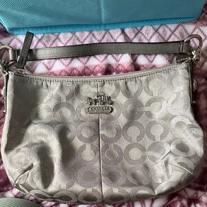 Coach vintage Gray Shoulder Bag